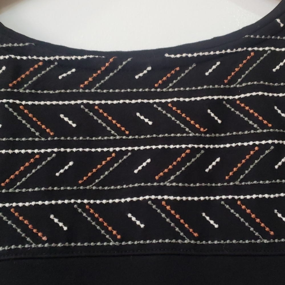 Black tank with shoulder detail size XL